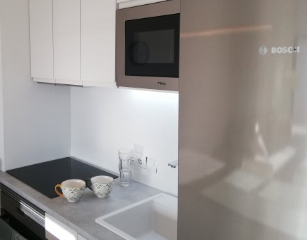 TIR24 Top Floor Apartment