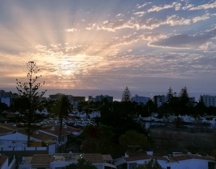 TIR24 Top Floor Apartment